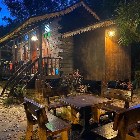 Rustic Chalet - Dahlia N Mawar At Sedim Vista Kulim Ngoại thất bức ảnh