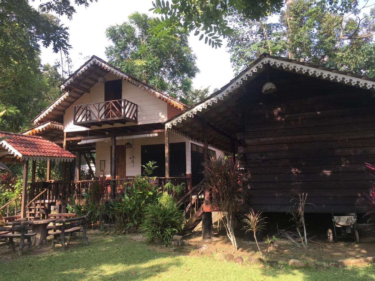 Rustic Chalet - Dahlia N Mawar At Sedim Vista Kulim Ngoại thất bức ảnh