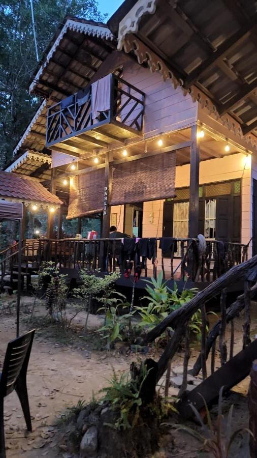 Rustic Chalet - Dahlia N Mawar At Sedim Vista Kulim Ngoại thất bức ảnh